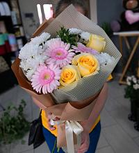 Букет цветов из:  Герберы, Розы и Хризантемы в Ивашково