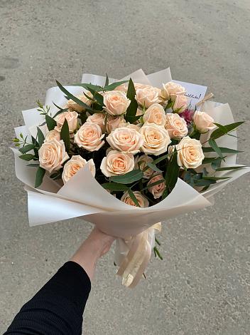 Букет Кремовые розы Латте в Ивашково